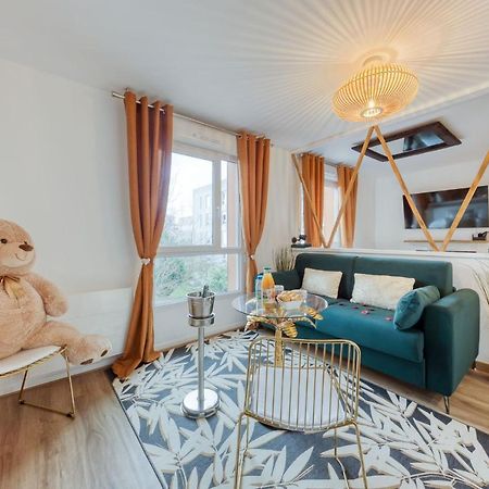 Suite Love Jacuzzi Монтеврен Экстерьер фото